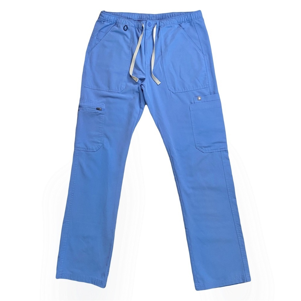 FIGS Cario cargo Scrub bottoms in Ceil Blue Mens size M
